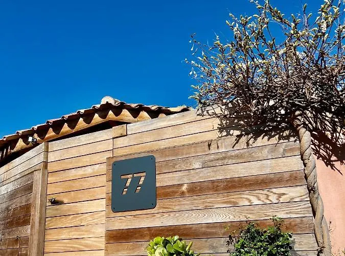 Les Couchants 77 Holiday home